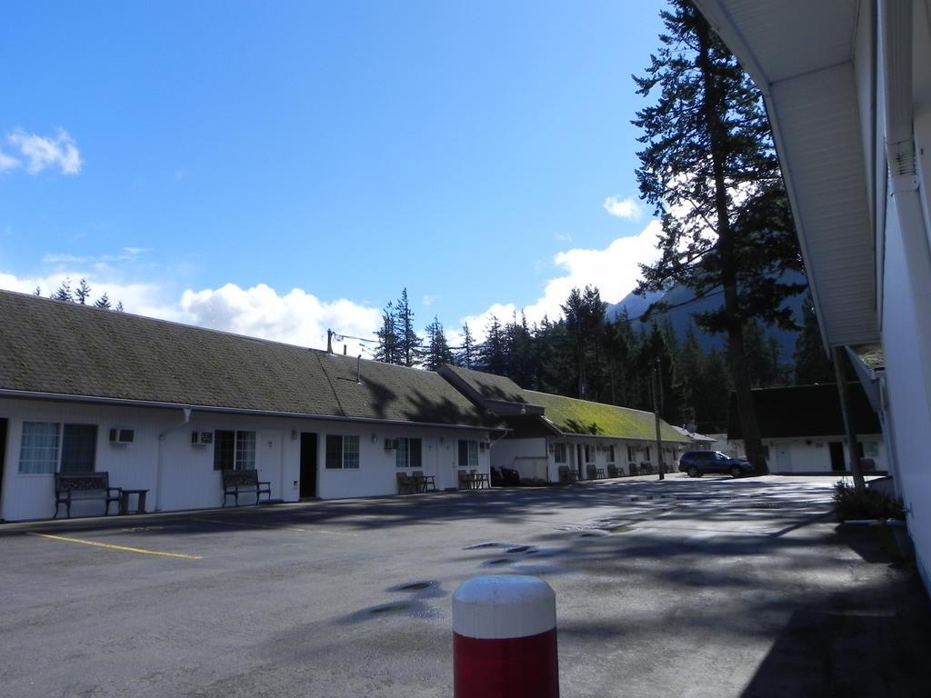 Skagit Motel Hope Bagian luar foto