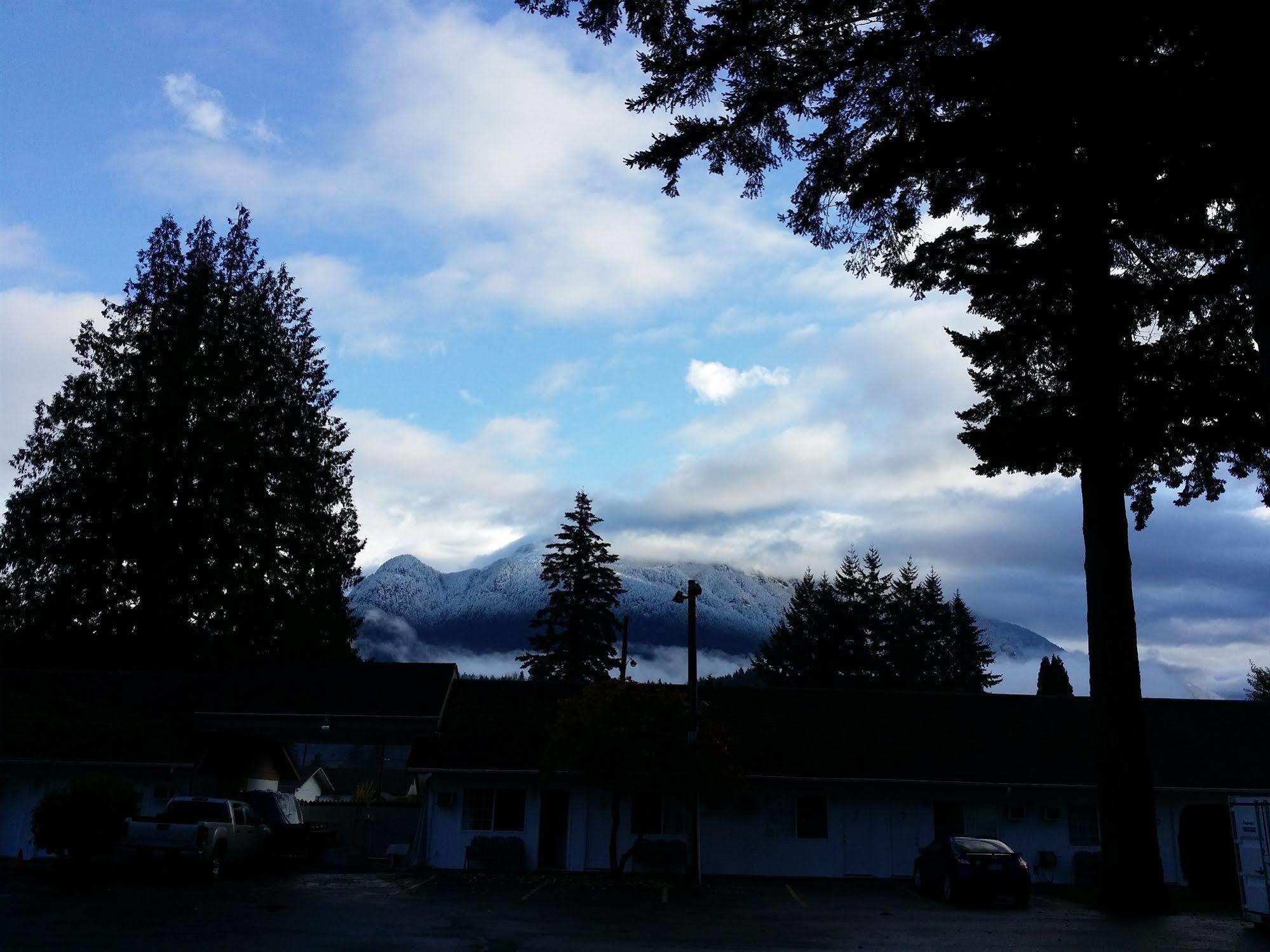 Skagit Motel Hope Bagian luar foto